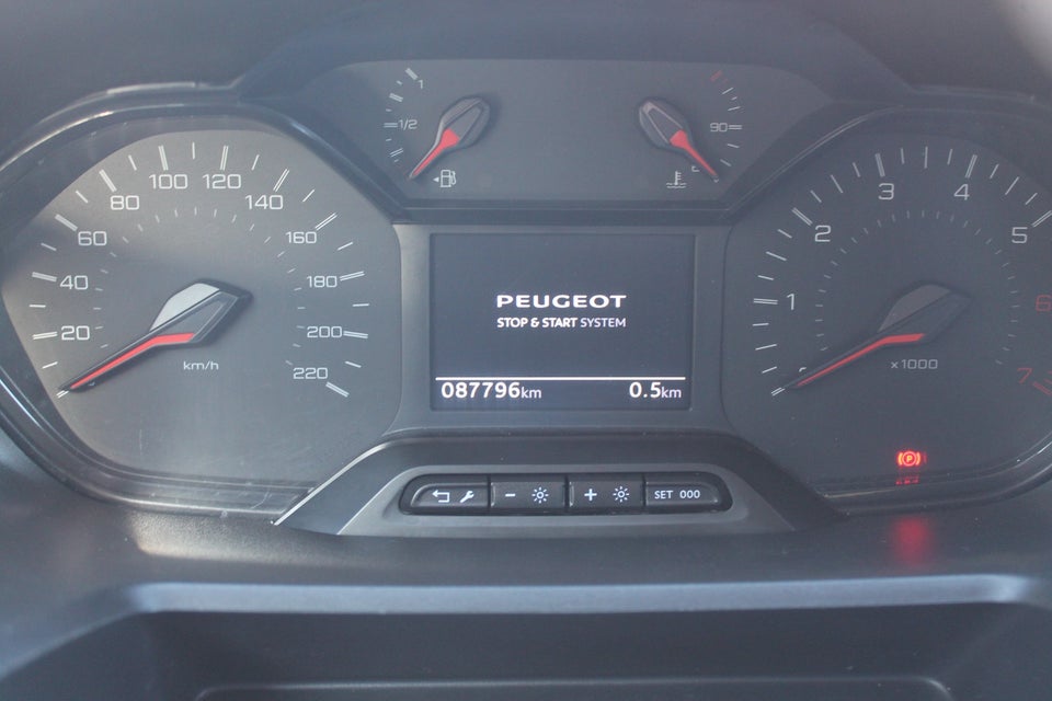 Peugeot Partner 1,5 BlueHDi 100 L2V2 Plus Van