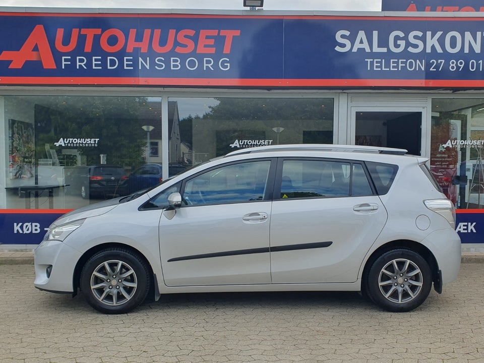 Toyota Verso 1,6 VVT-i T1 5d