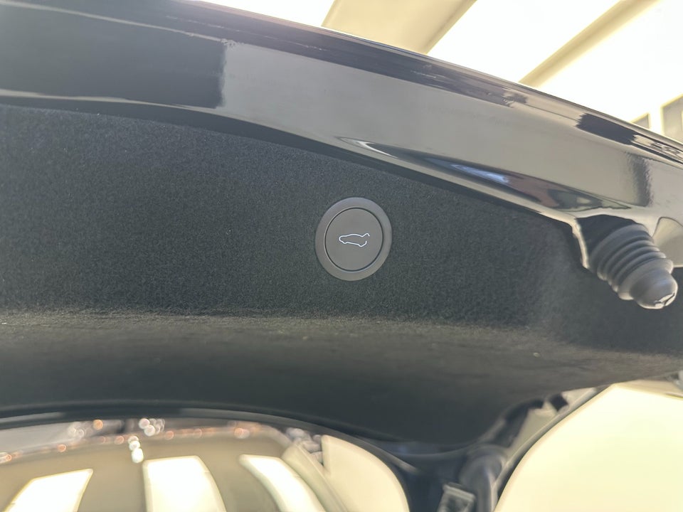 Tesla Model 3 RWD 4d