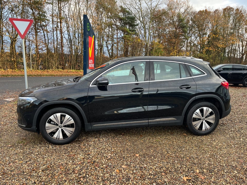 Mercedes EQA300 Progressive 4Matic 5d