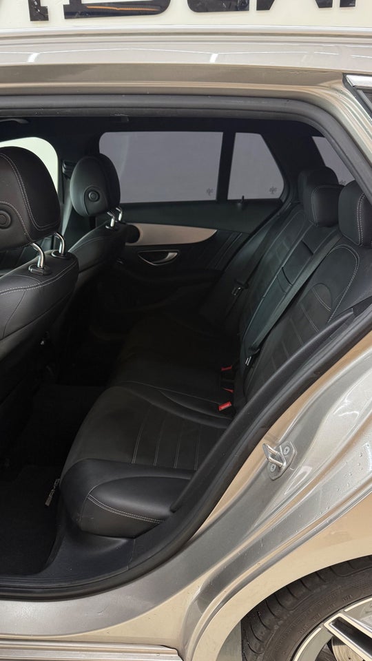 Mercedes C220 d 2,0 AMG Line stc. aut. 5d