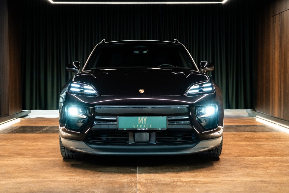 Porsche Macan 4 5d