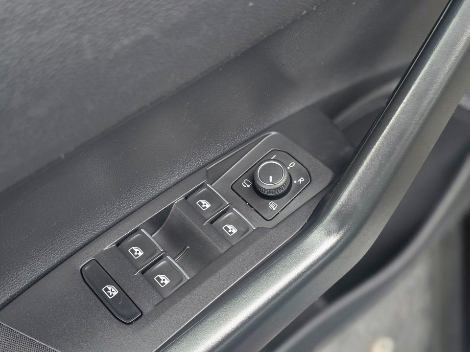 VW Polo 1,0 TSi 110 R-line DSG 5d