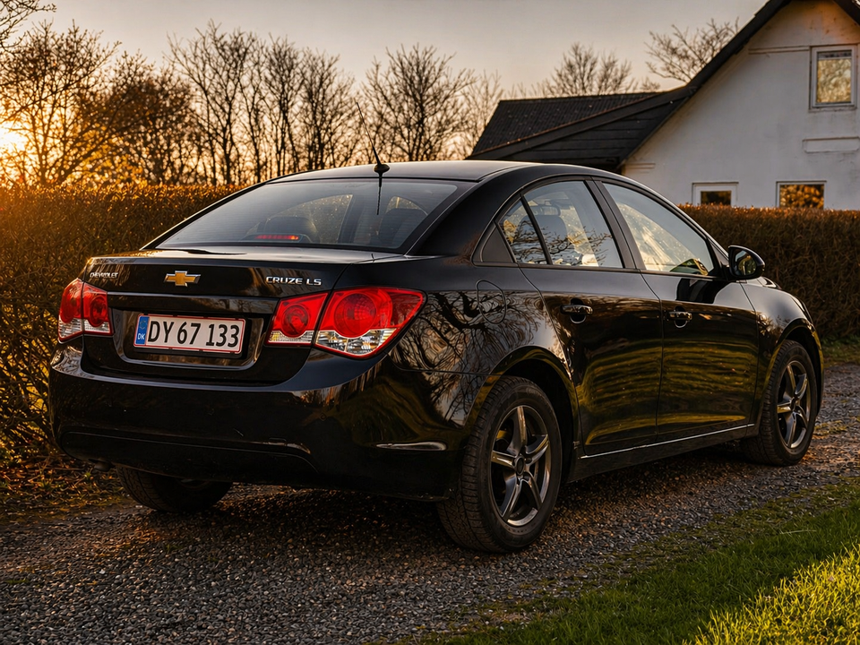 Chevrolet Cruze 1,8 LS 4d