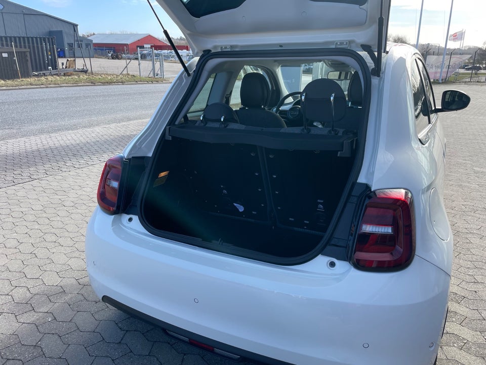 Fiat 500e 42 Icon 3d