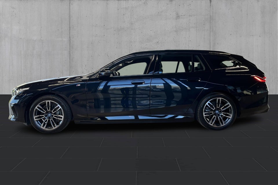 BMW i5 eDrive40 Touring M-Sport 5d