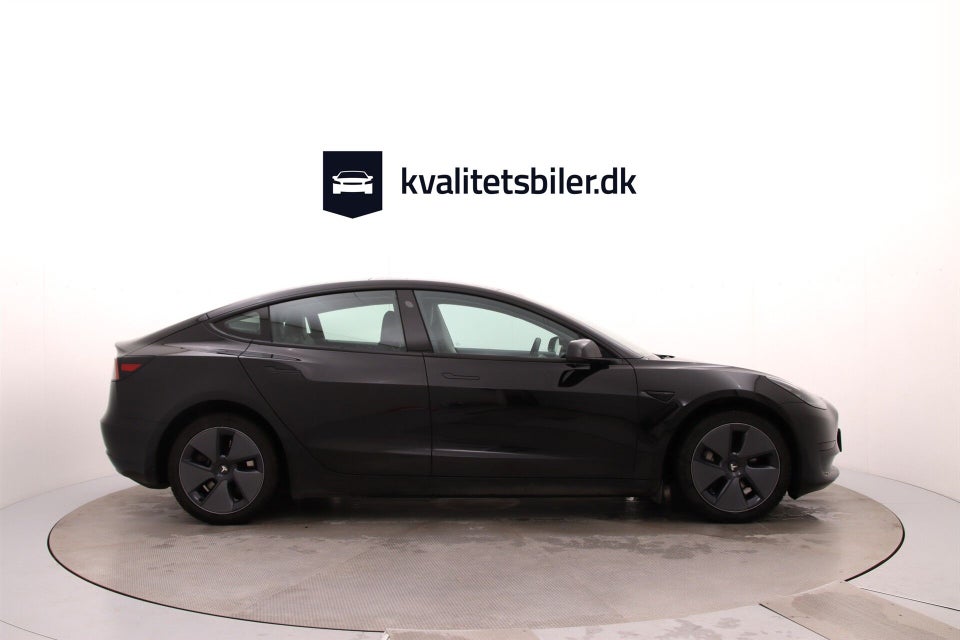 Tesla Model 3 RWD 4d
