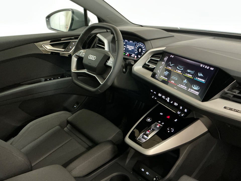 Audi Q4 e-tron 45 S-line 5d