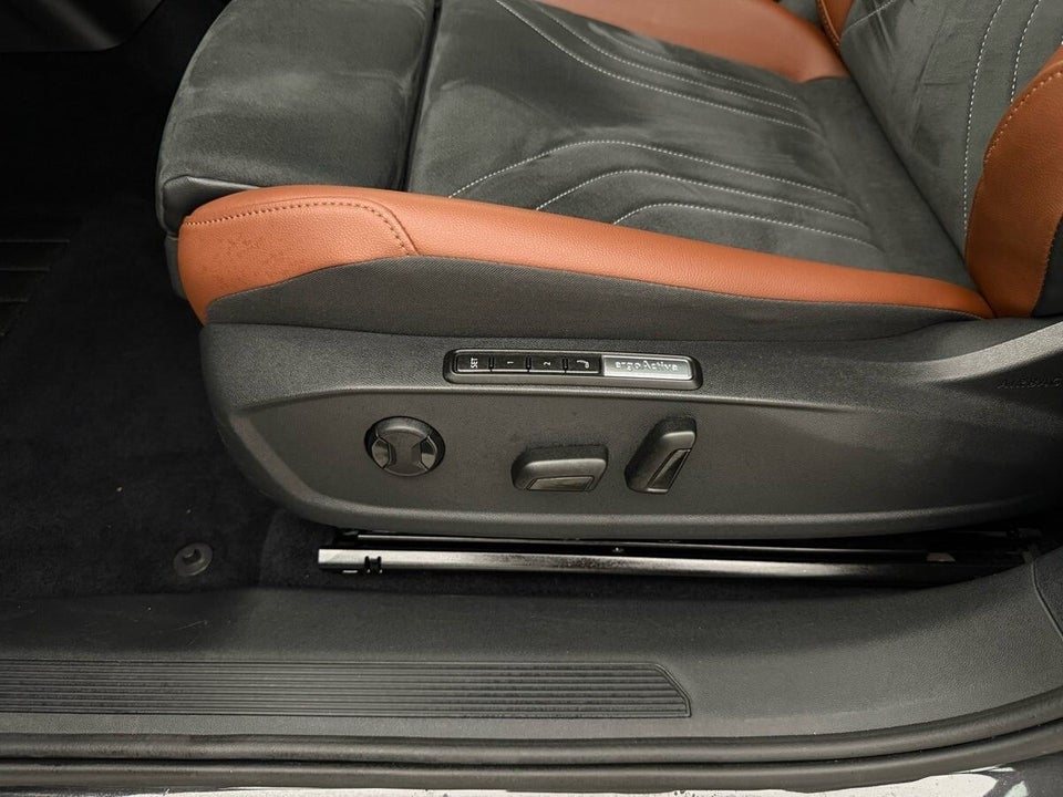 VW ID.4 77 Pro Performance Tech 5d