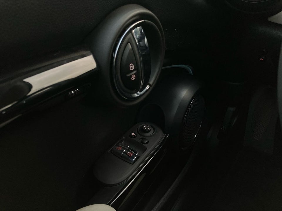MINI Cooper SE Camden Edition 3d