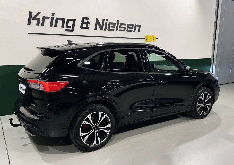 Ford Kuga 2,5 PHEV ST-Line X CVT 5d