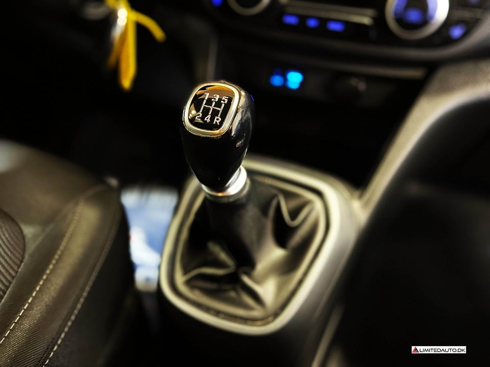 Hyundai i10 1,0 Spring Komfort 5d