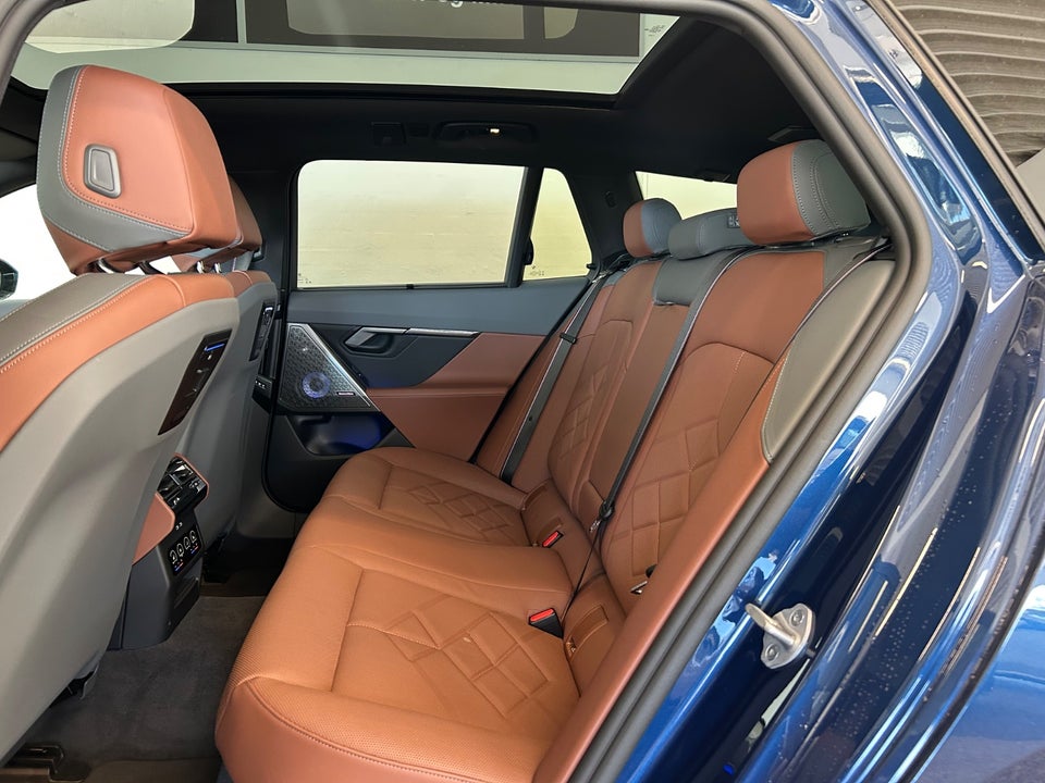 BMW i5 eDrive40 Touring Supercharged 5d