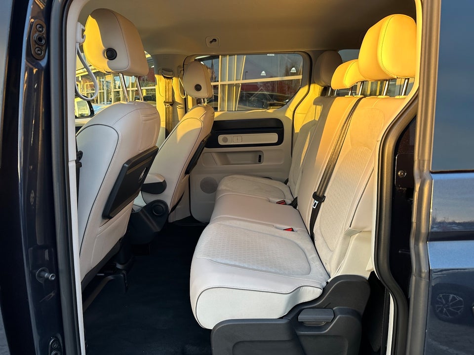 VW ID.Buzz 77 Pro SWB 5d