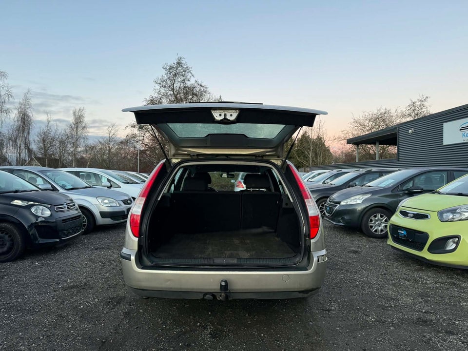 Ford Mondeo 1,8 110 Ambiente stc. 5d