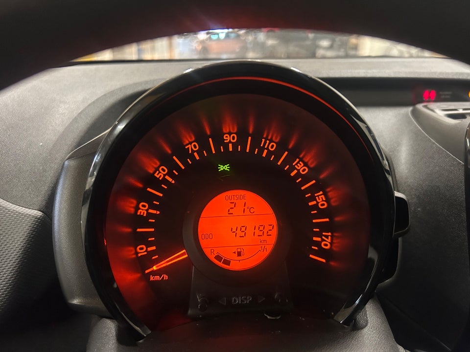 Citroën C1 1,0 VTi Shine 5d