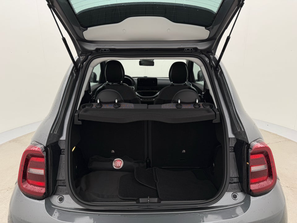 Fiat 500e 42 Icon 3d