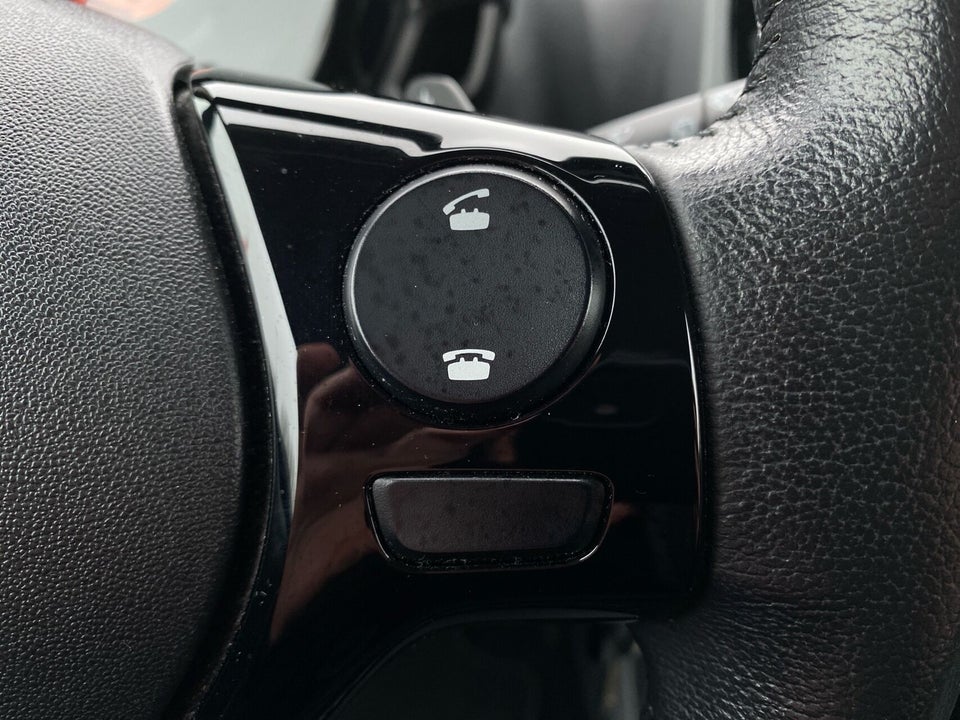 Toyota Aygo 1,0 VVT-i x-press x-shift 5d