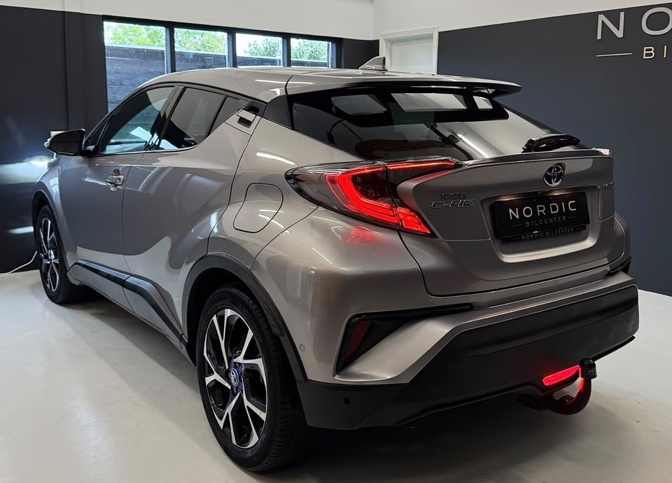 Toyota C-HR 1,8 Hybrid C-HIC CVT 5d