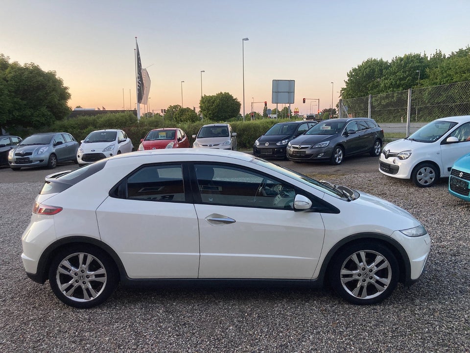 Honda Civic 1,8 Sport aut. 5d
