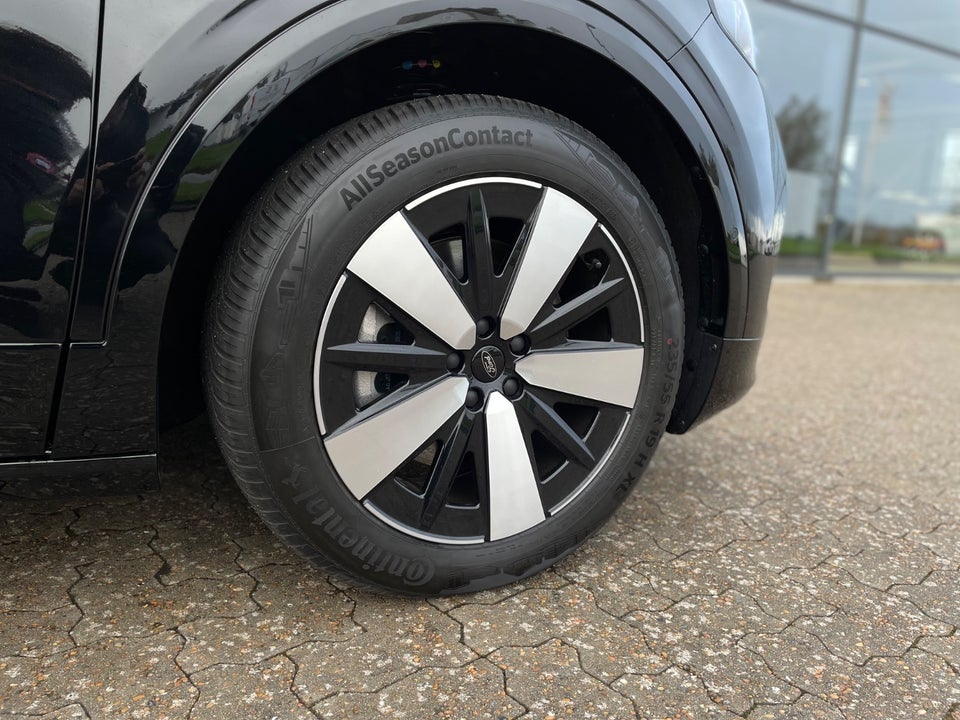 Ford Capri 82 Select Extended Range 5d