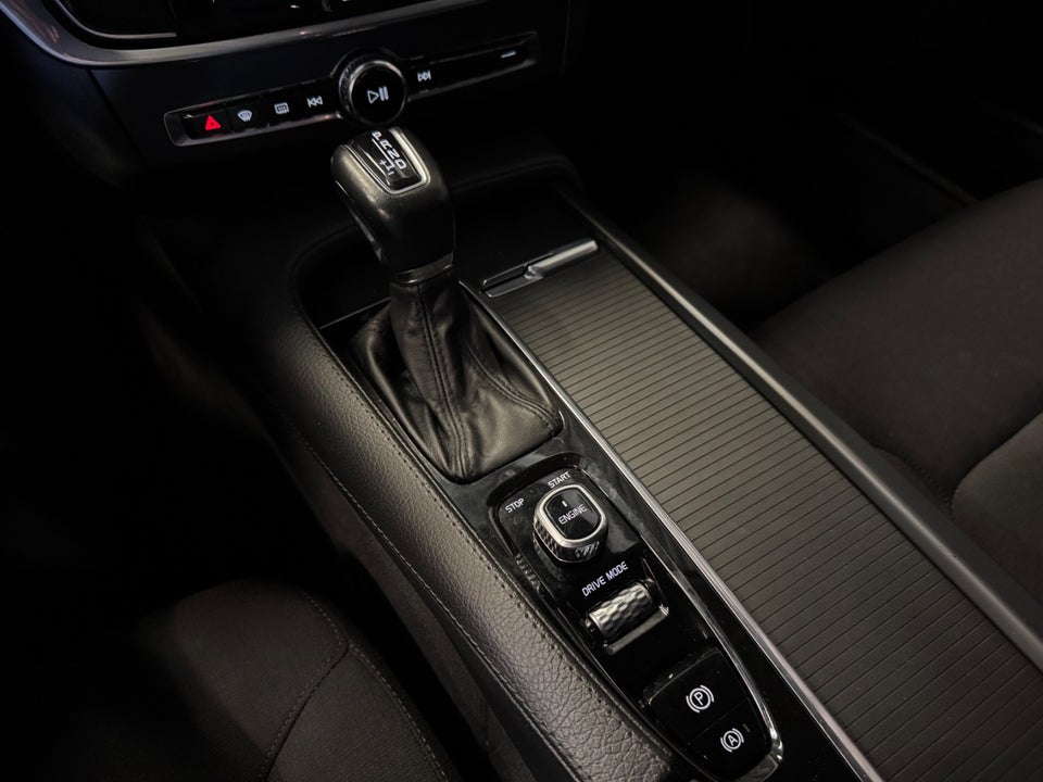 Volvo V90 2,0 D4 190 Momentum aut. 5d