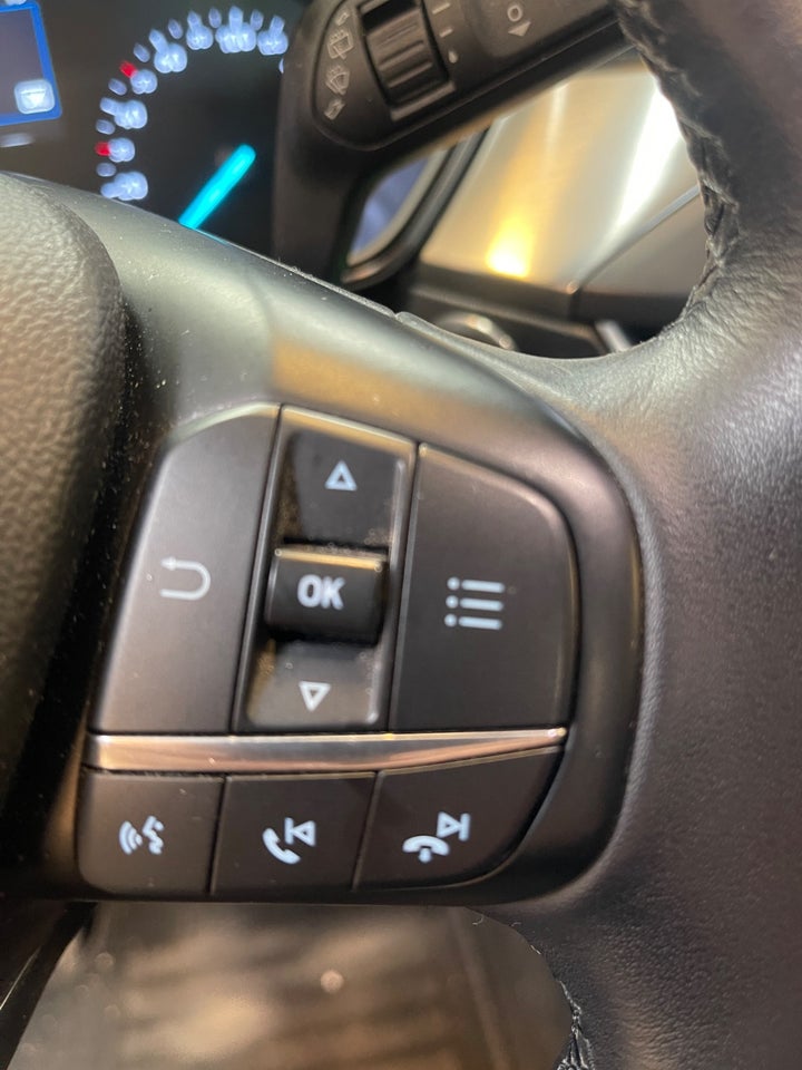 Ford Focus 1,0 EcoBoost Titanium 5d