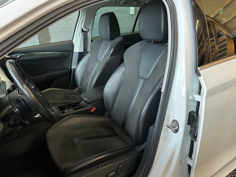 Skoda Octavia 1,4 TSi iV Plus Combi DSG 5d