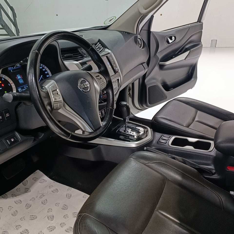 Nissan Navara 2,3 dCi 190 Db.Kab Tekna aut. 4d
