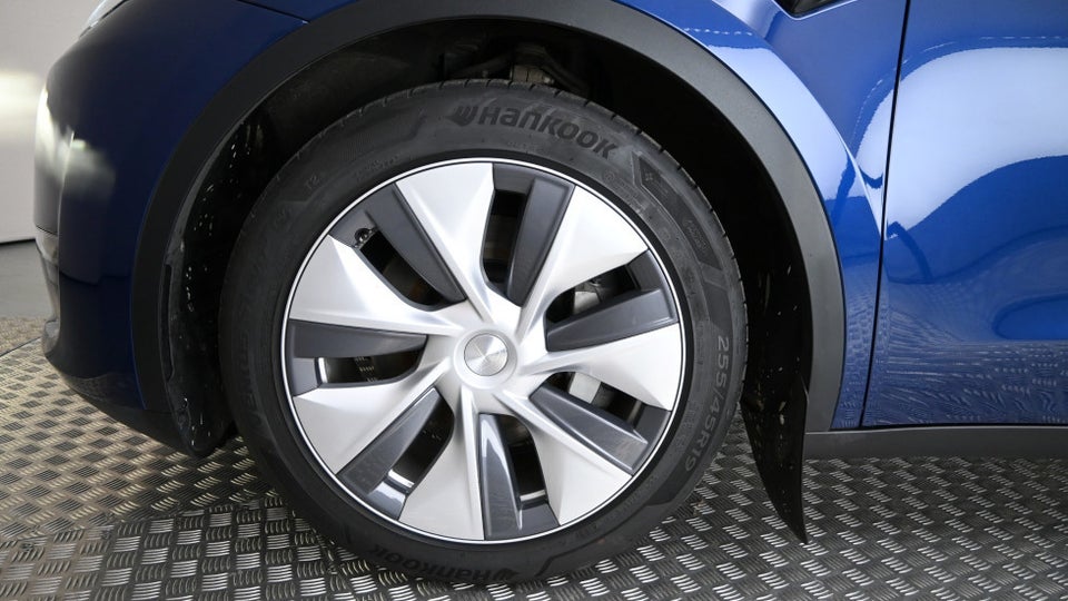 Tesla Model Y Long Range AWD 5d
