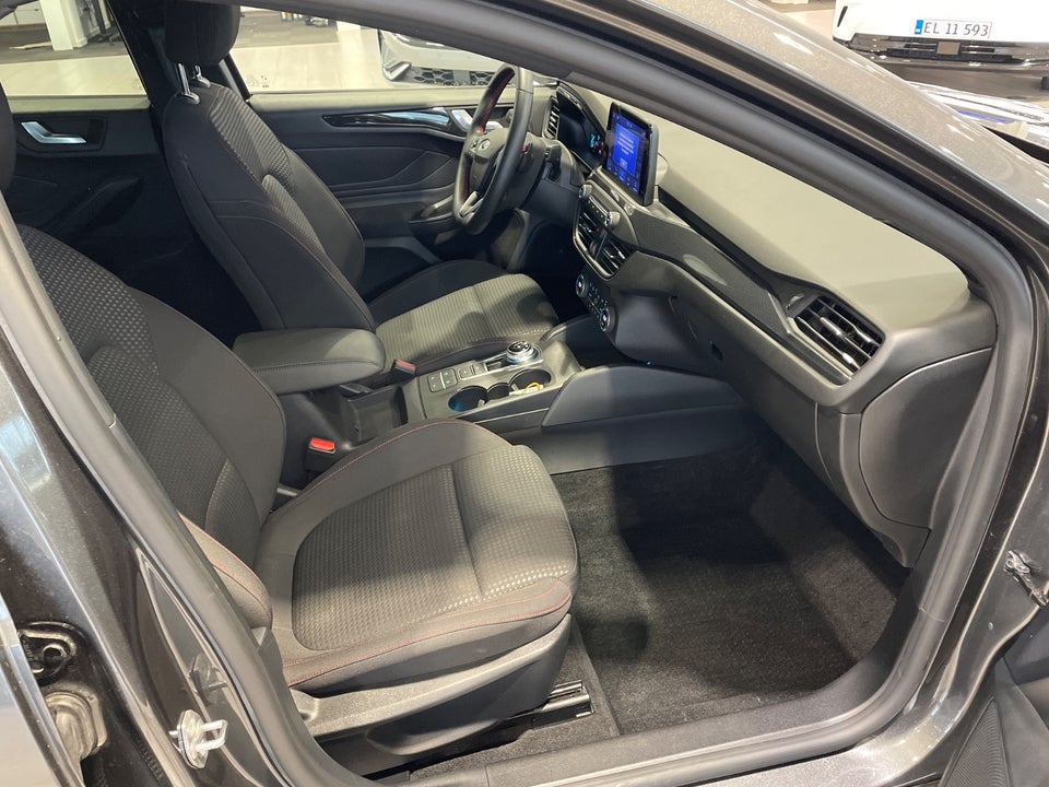 Ford Focus 1,0 EcoBoost ST-Line aut. 5d
