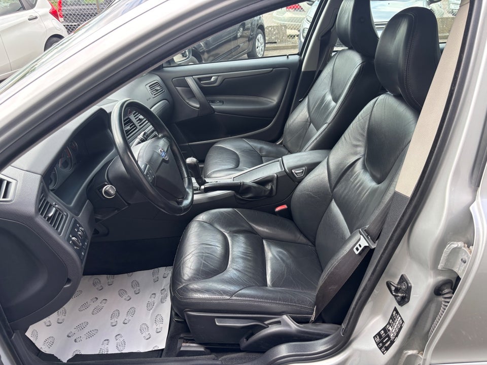 Volvo V70 2,4 140 Classic 5d