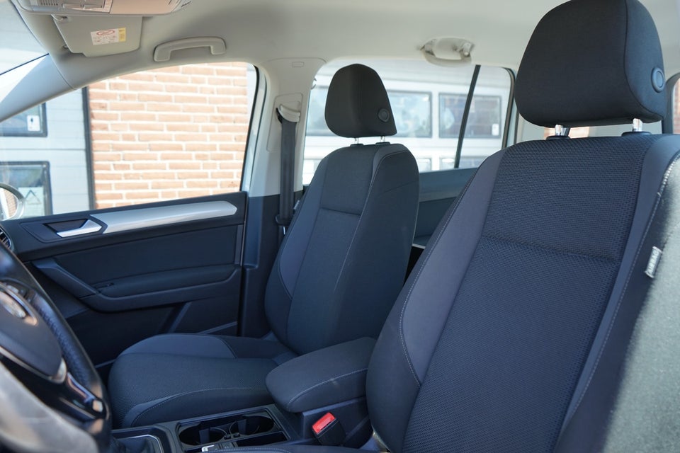 VW Touran 1,6 TDi 110 Trendline DSG Van 5d