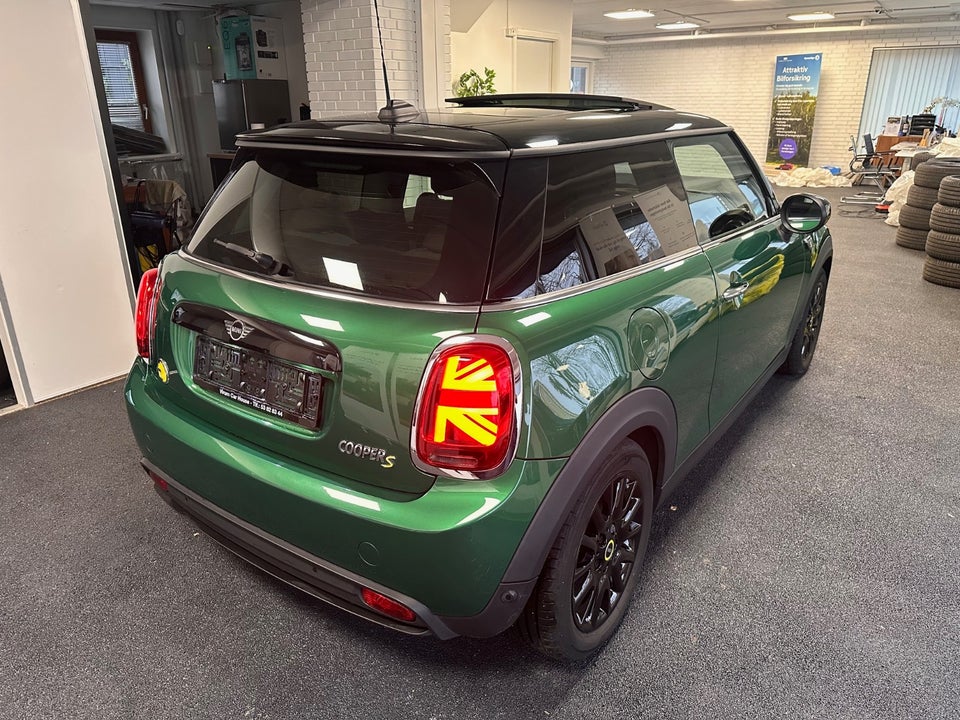 MINI Cooper SE Maximise 3d