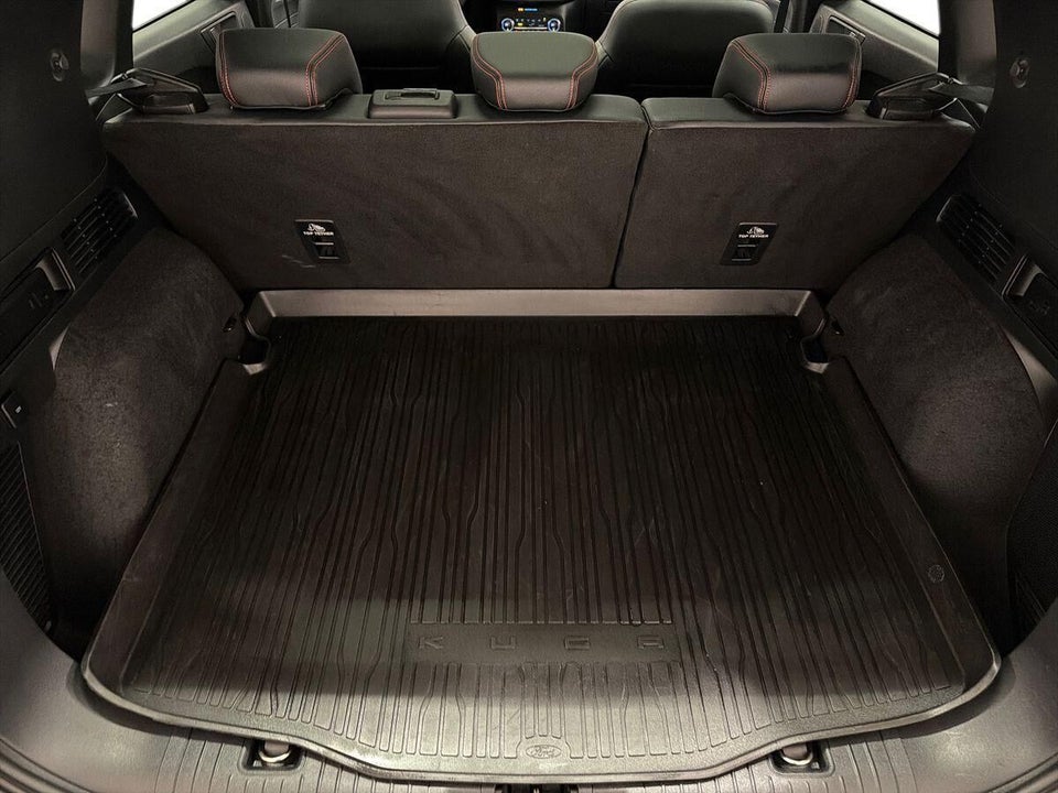 Ford Kuga 2,5 PHEV ST-Line X CVT 5d