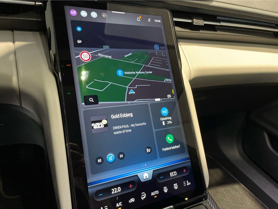 Ford Explorer 82 Premium Extended Range 5d