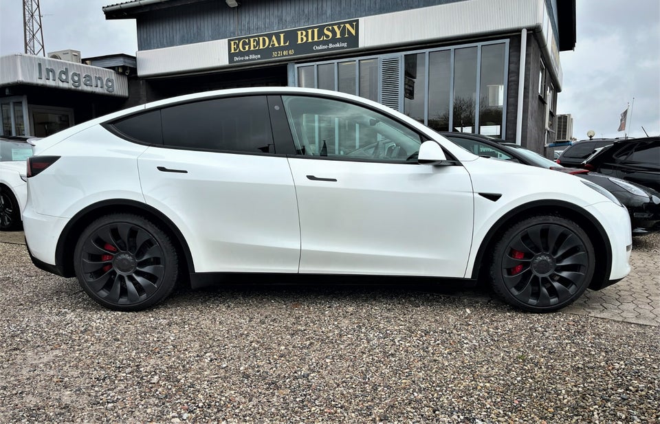 Tesla Model Y Performance AWD 5d