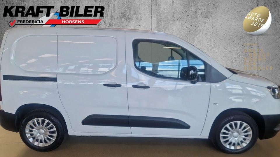 Toyota ProAce City 1,5 D 102 Medium Comfort 5d
