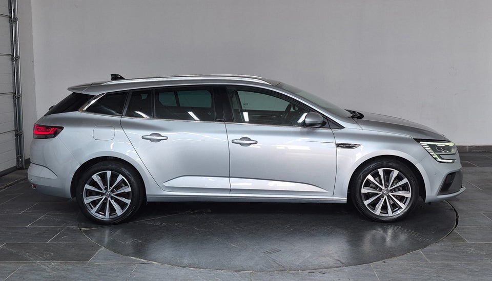 Renault Megane IV 1,6 E-Tech R.S. Line Sport Tourer 5d