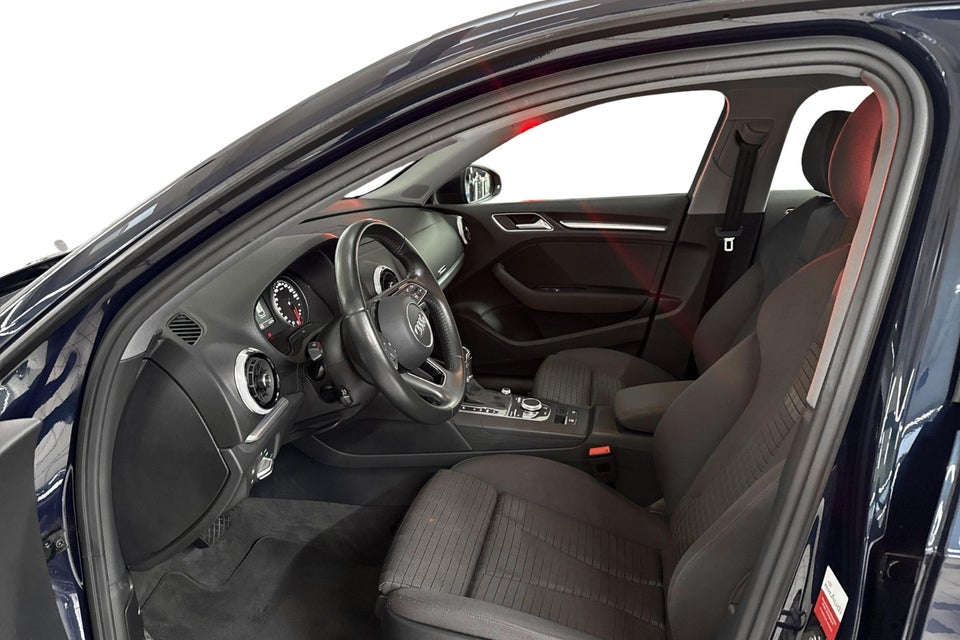 Audi A3 35 TFSi Limited plus Sportback S-tr. 5d