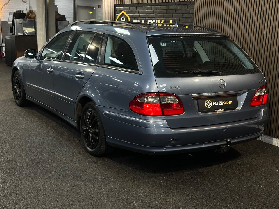 Mercedes E220 2,2 CDi Avantgarde stc. aut. 5d