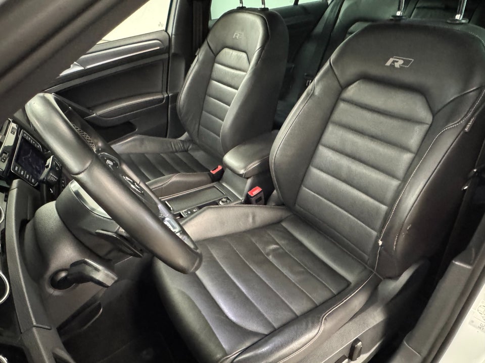 VW Golf VII 1,4 TSi 122 R-line DSG BMT 5d