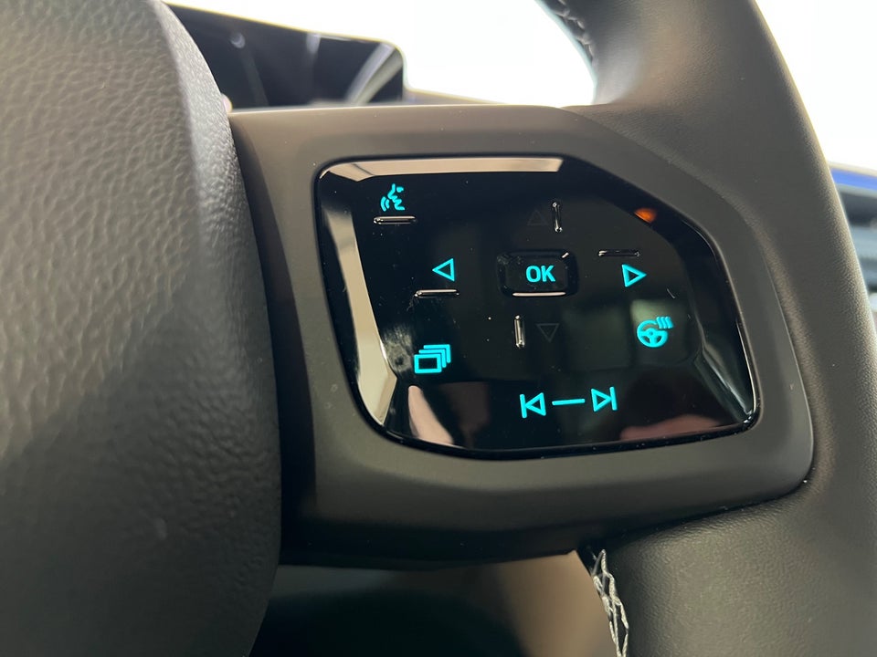 Ford Explorer 82 Premium Extended Range 5d