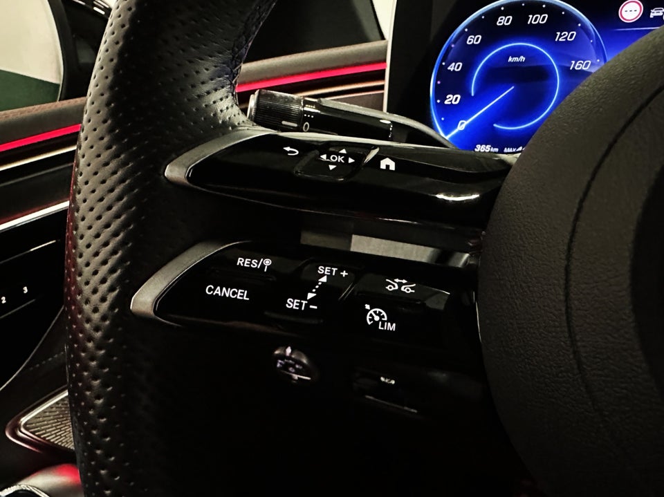 Mercedes EQE350 AMG Line 4d