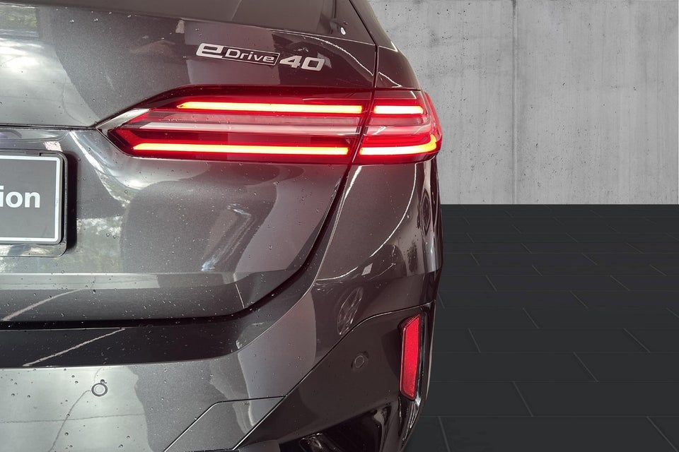 BMW i5 eDrive40 Touring Fully Charged M-Sport 5d