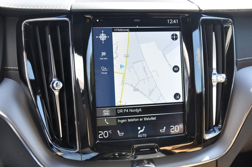 Volvo XC60 2,0 D4 200 Inscription aut. 5d