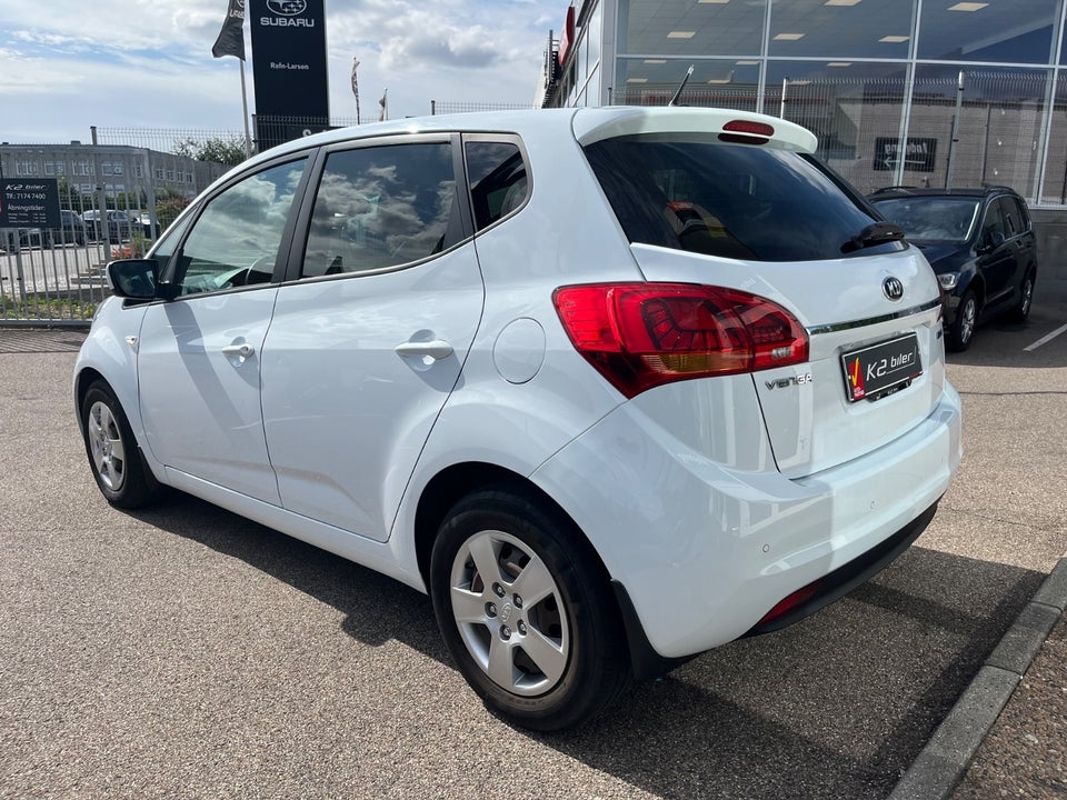 Kia Venga 1,4 CVVT Premium 5d