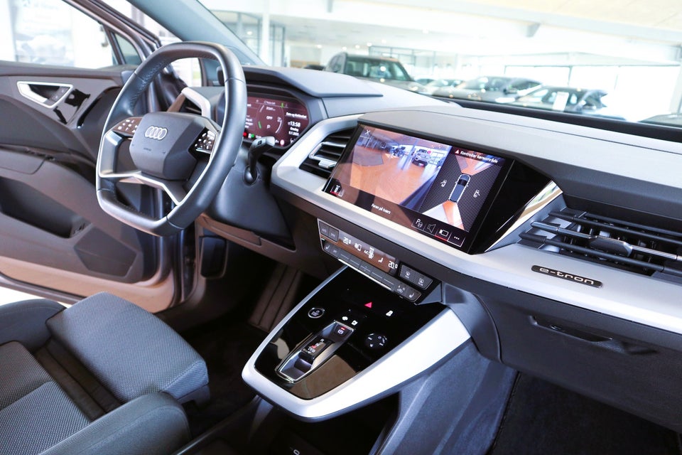 Audi Q4 e-tron 40 Attitude 5d