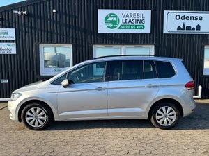 VW Touran, modelår 2023, 85,000 km