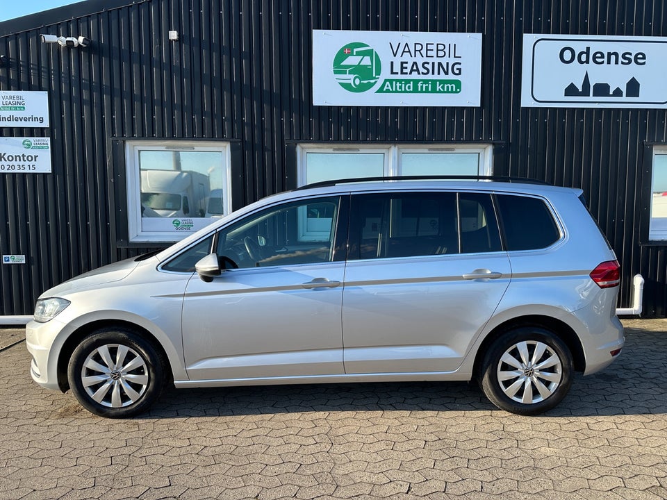 VW Touran 2,0 TDi 150 Comfortline DSG Van 5d
